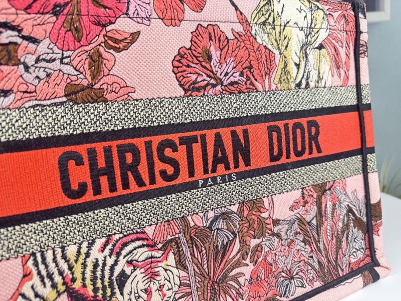 Dior Shopping Bags